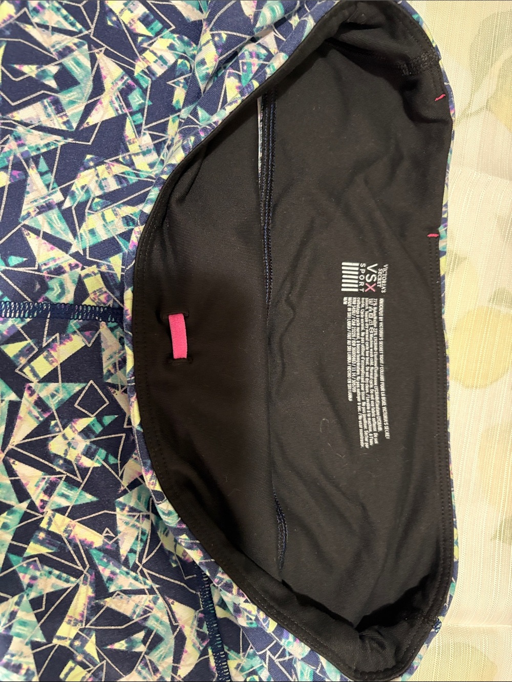 Victoria's Secret Navy Geometric Print Workout Leggings